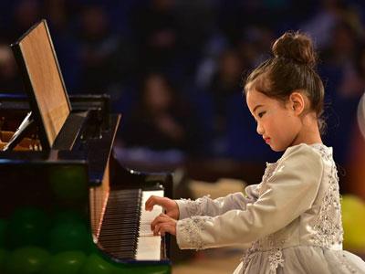 来宾钢琴家教哪里找？